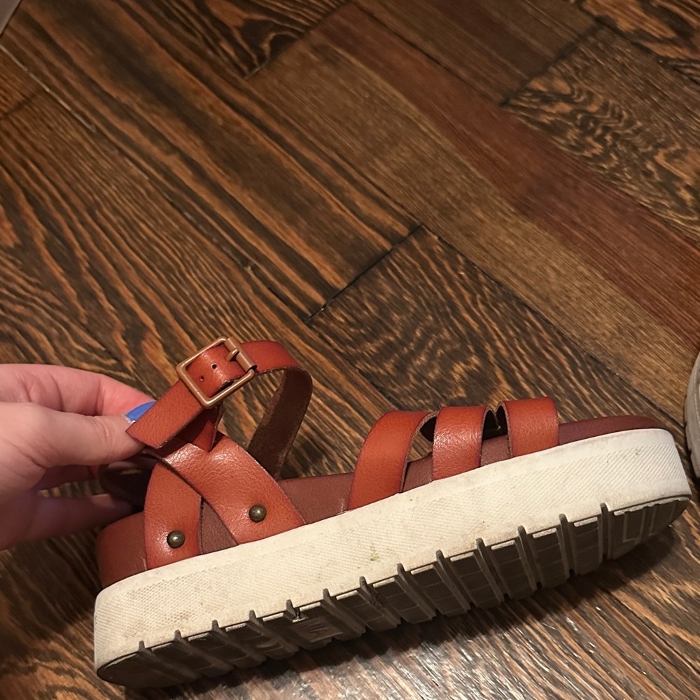 MIA Brown Strappy Sandals with Bow Detail - Picture 2 of 3